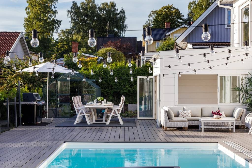 带泳池的大型家庭住宅，距离斯德哥尔摩30分钟车程