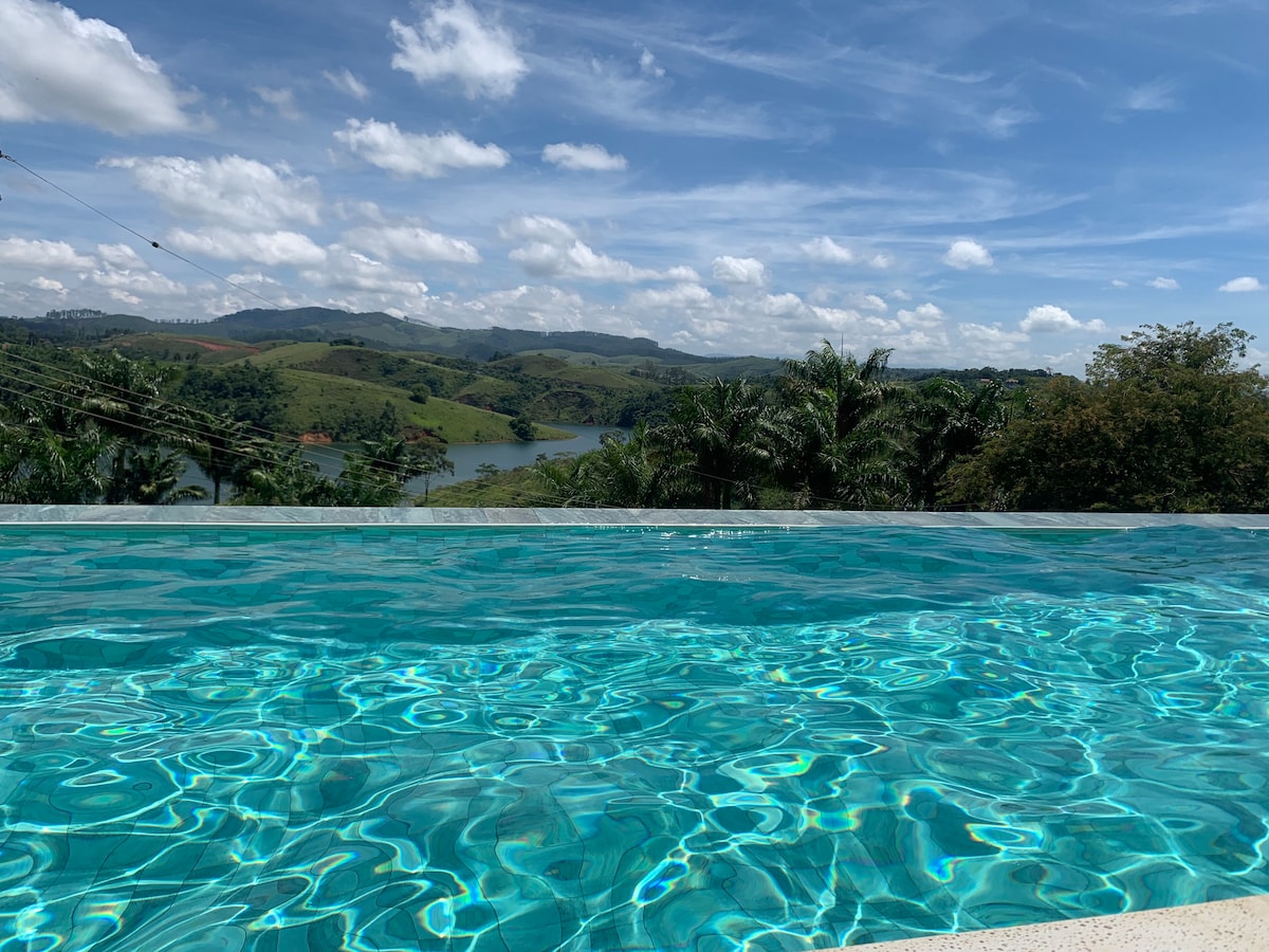 Casa de campo cond. fechado Piscina borda infinita