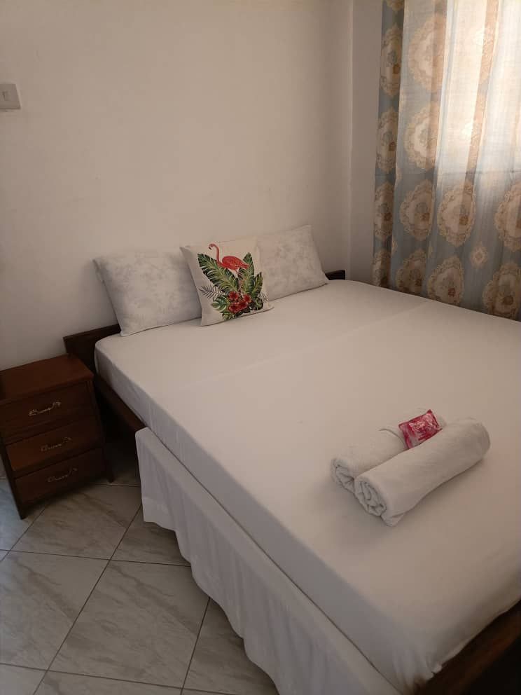 Furnished studio with parking and Aircon