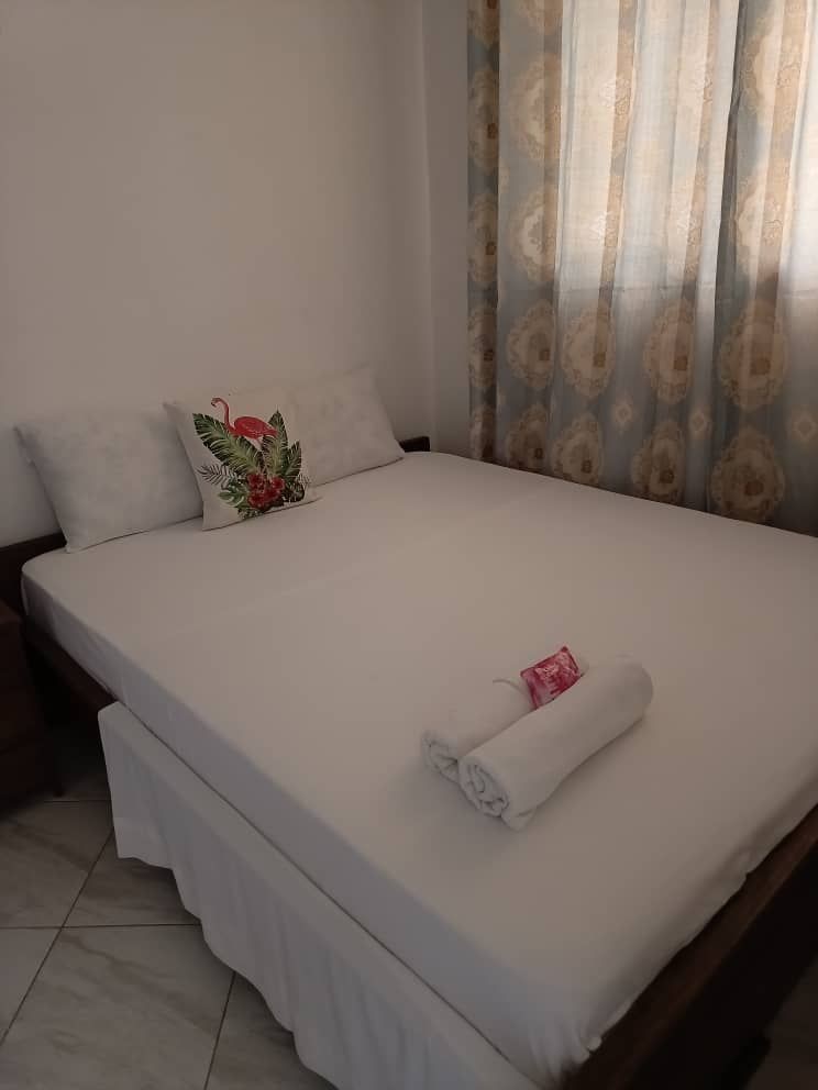 Furnished studio with parking and Aircon