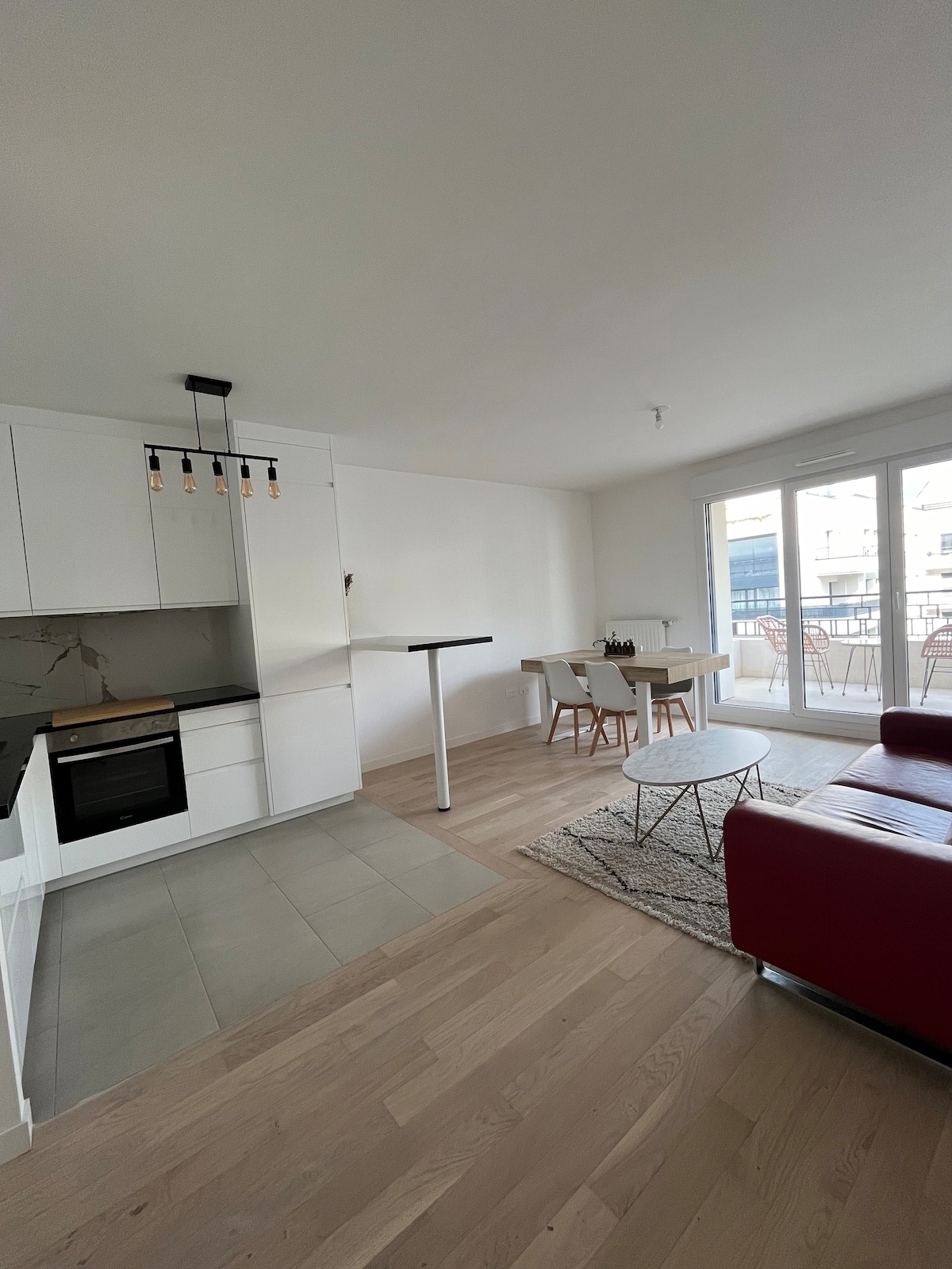 Bel appartement lumineux avec vue sur sacré cœur