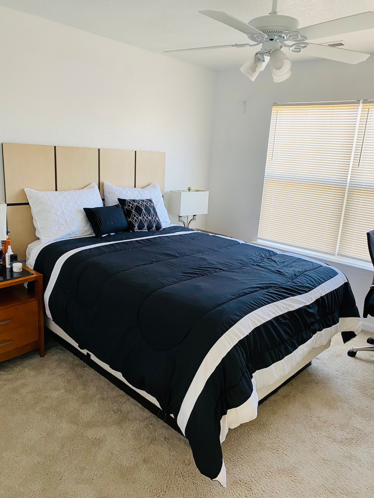 Spacious Room in Hampton VA