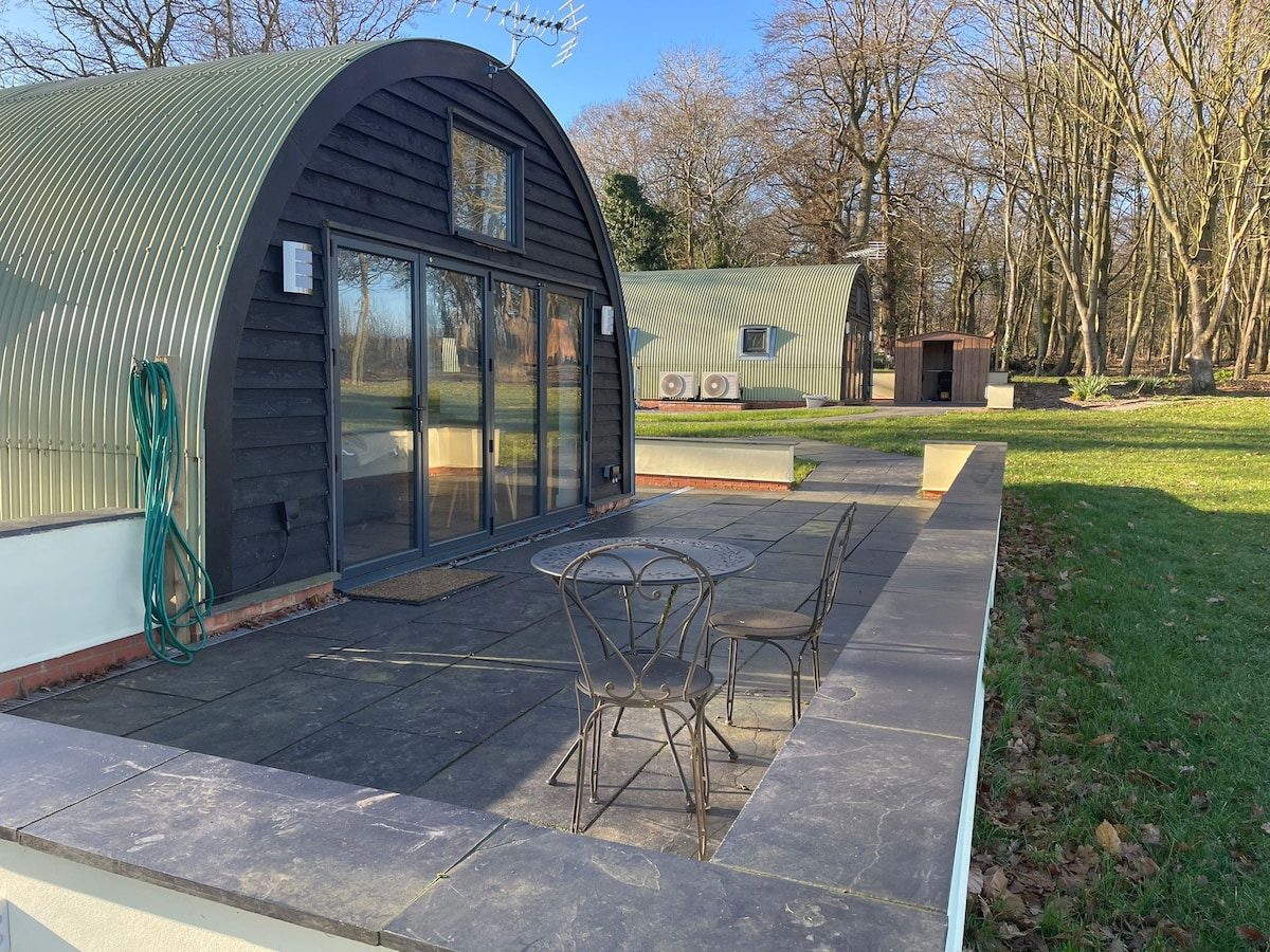 Unique - Restored Nissen Hut