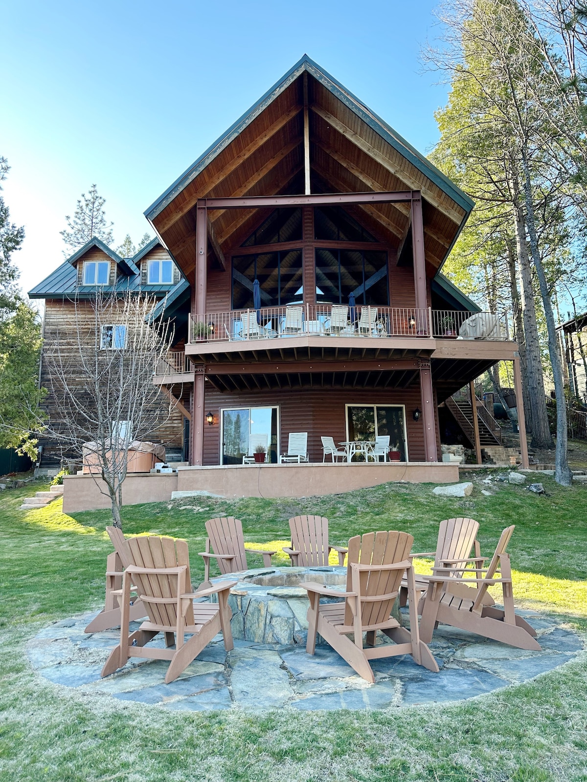 Willow Cove Lodge - Lake Front
