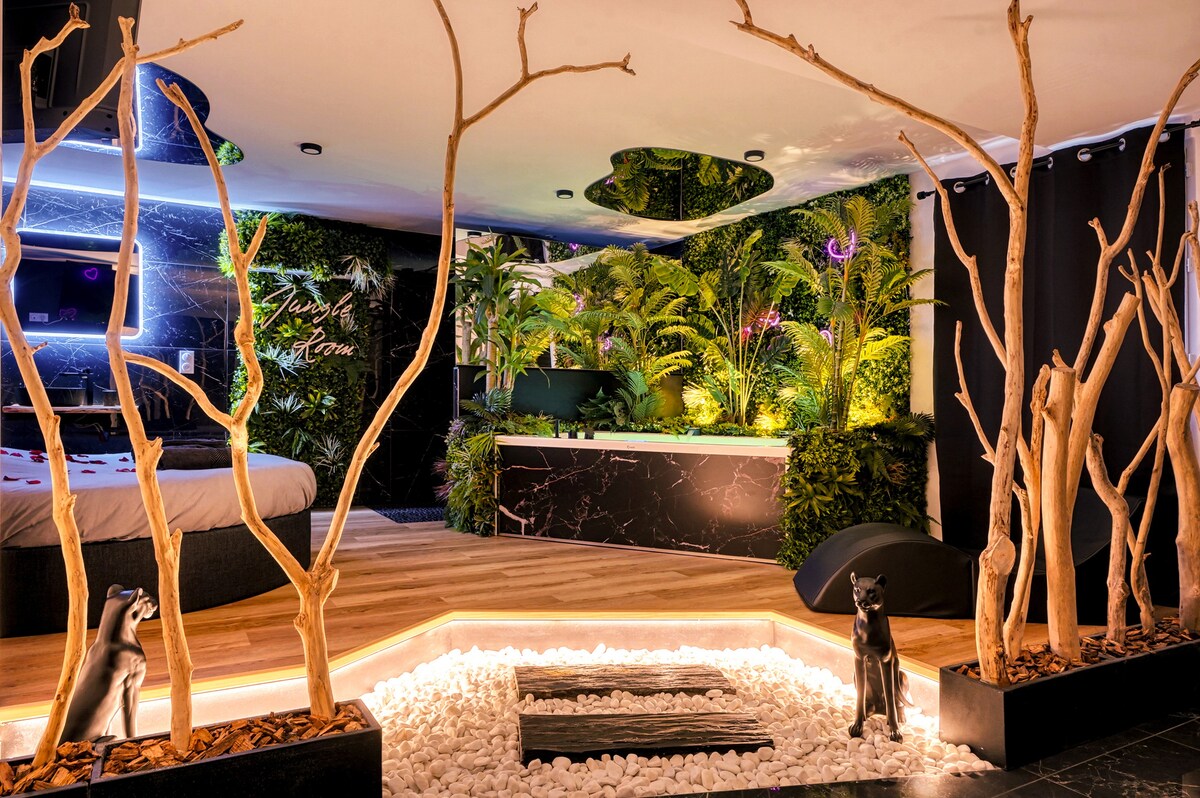 La Jungle Room