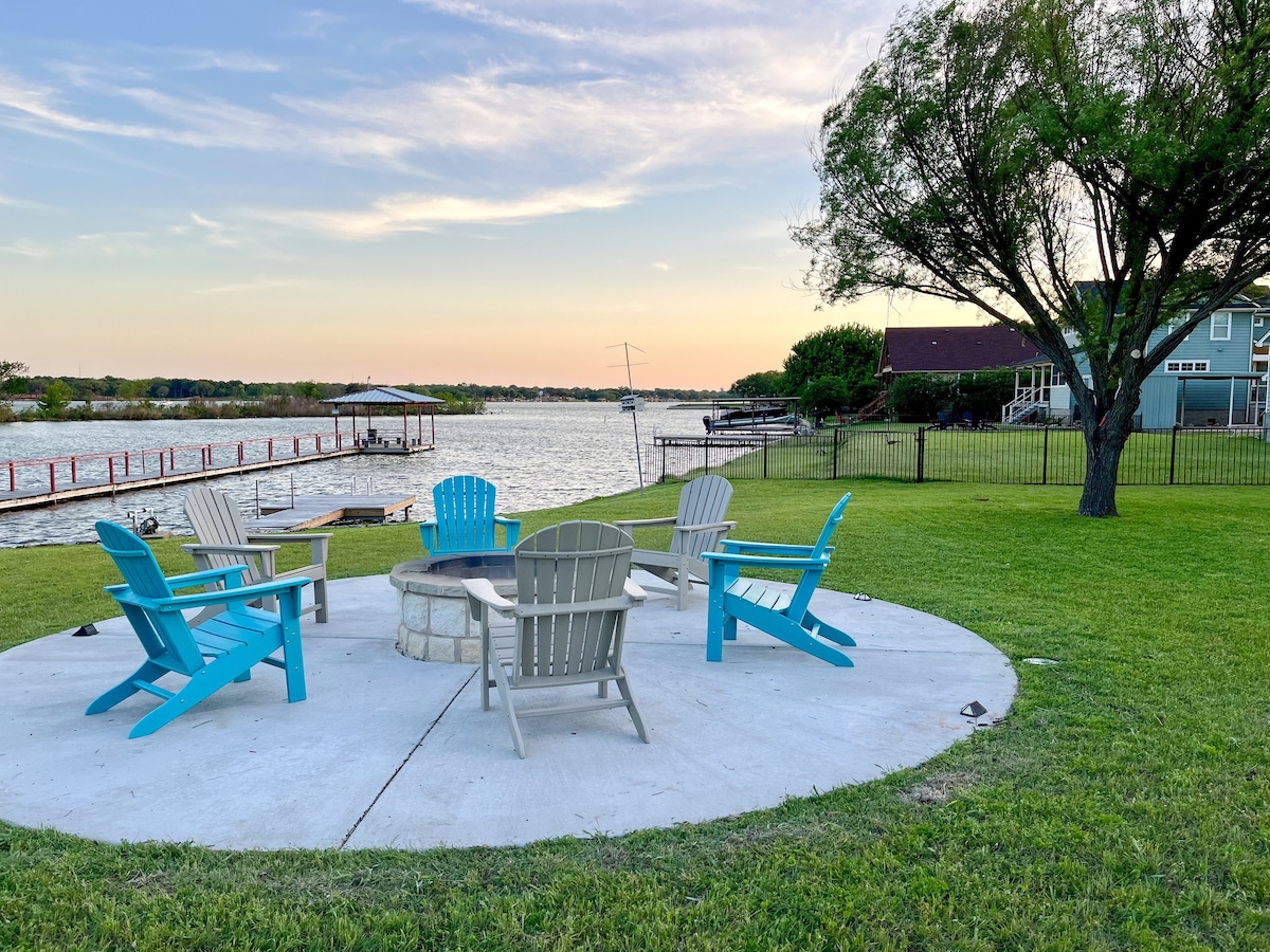 Waterfront Getaway, 10 min to Downtown