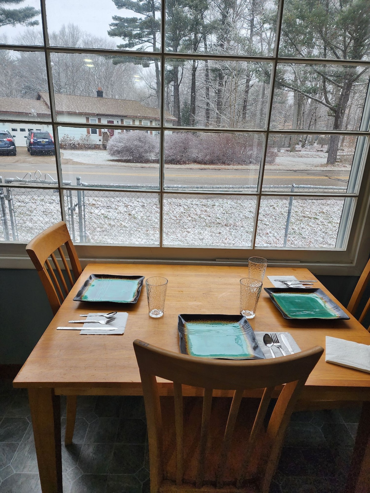 Quiet Room Near the Lake in Norton Shores