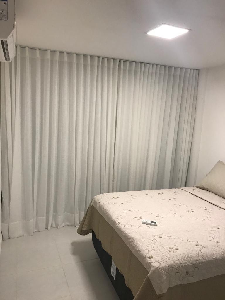 Apartamento com 3 suítes, em Guarajuba.