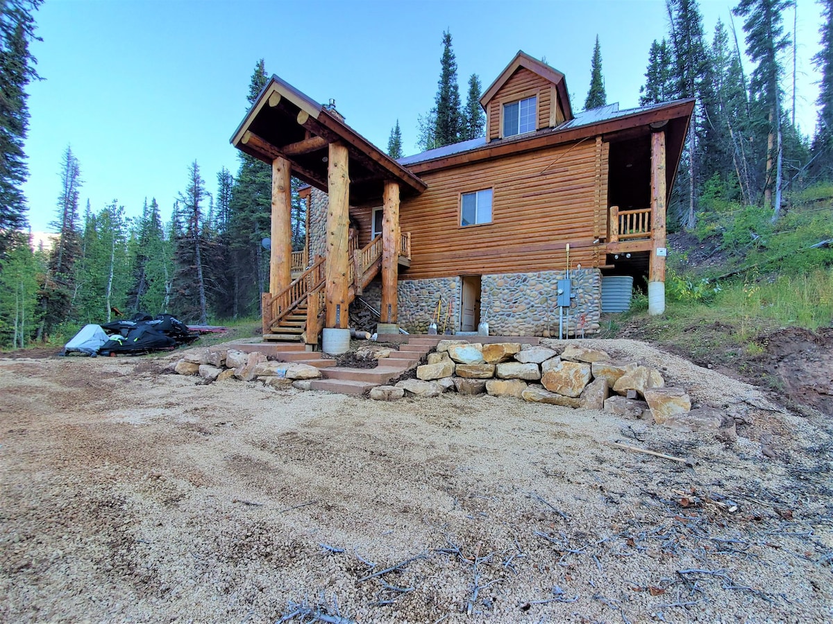 Tollgate Haven by Park City w/ 3 master bed suites