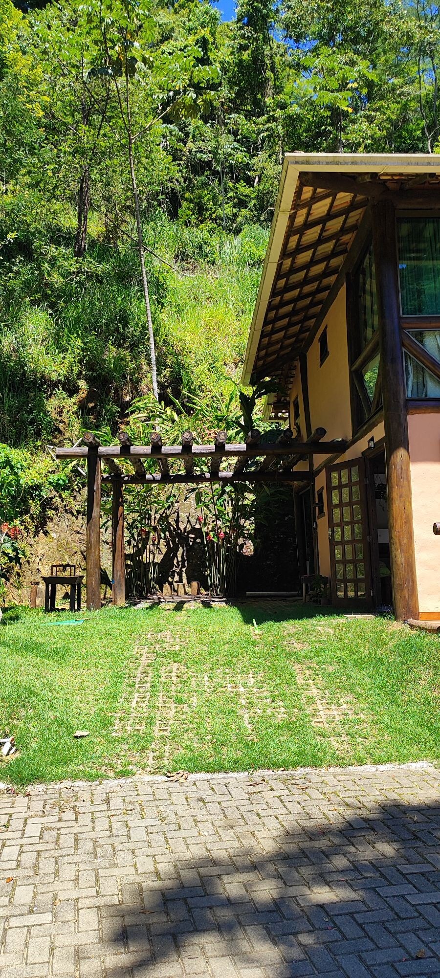 Bangalô Buenos Aires- ao lado da cachoeira