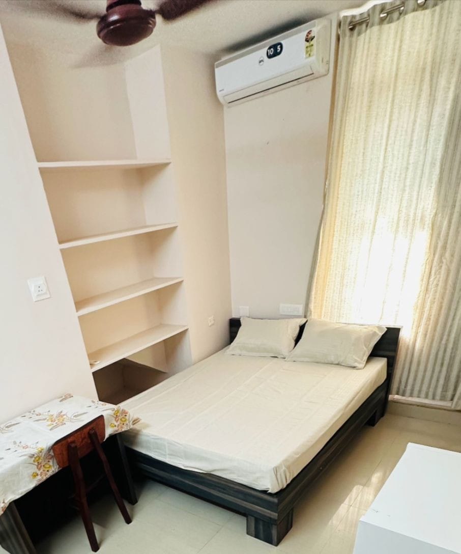 Double bed AC independent room