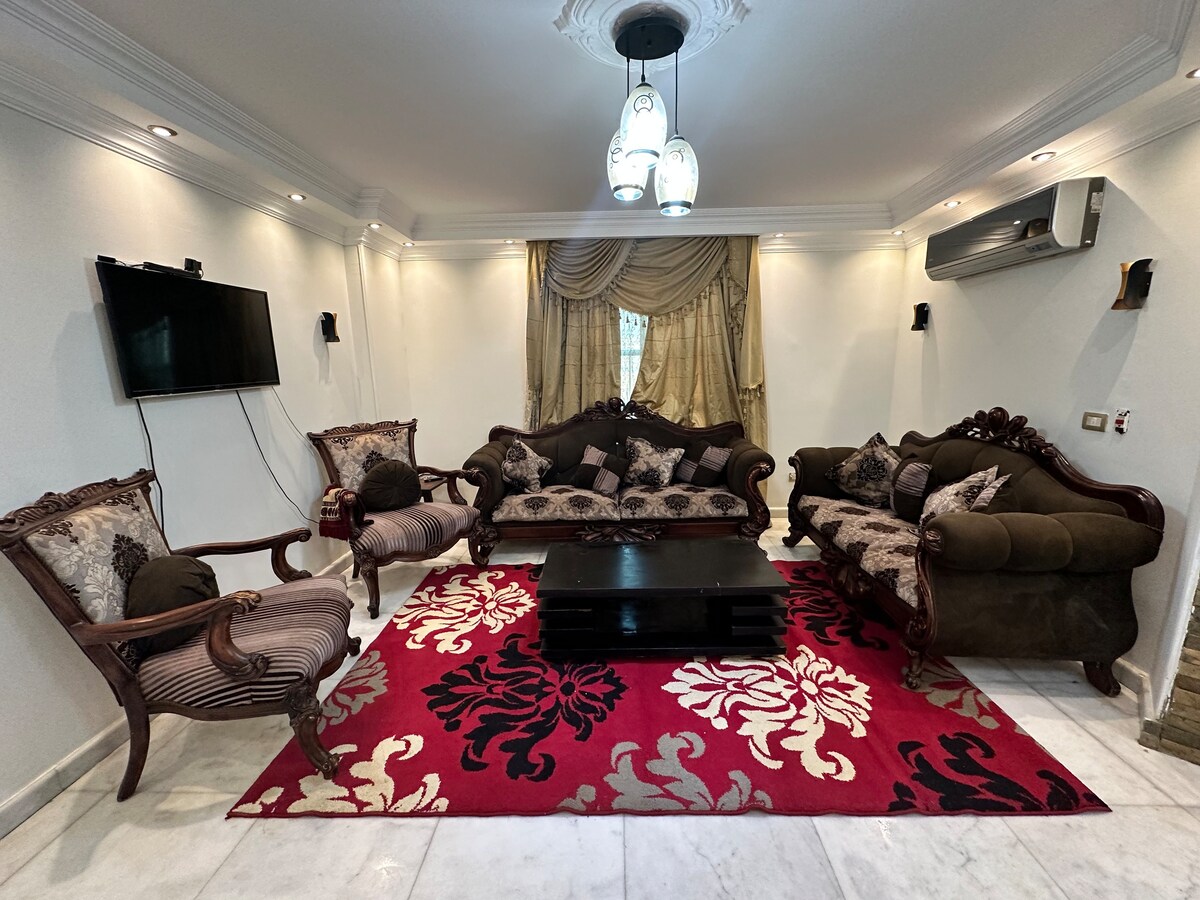 Misr Al Jadedah可爱的房间和独立浴室