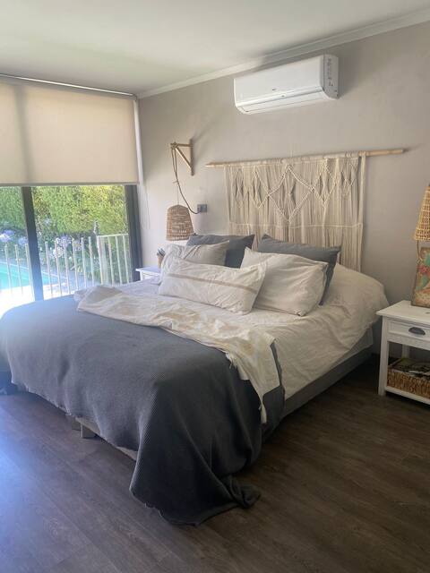 Casa con piscina en Condominio en Chicureo