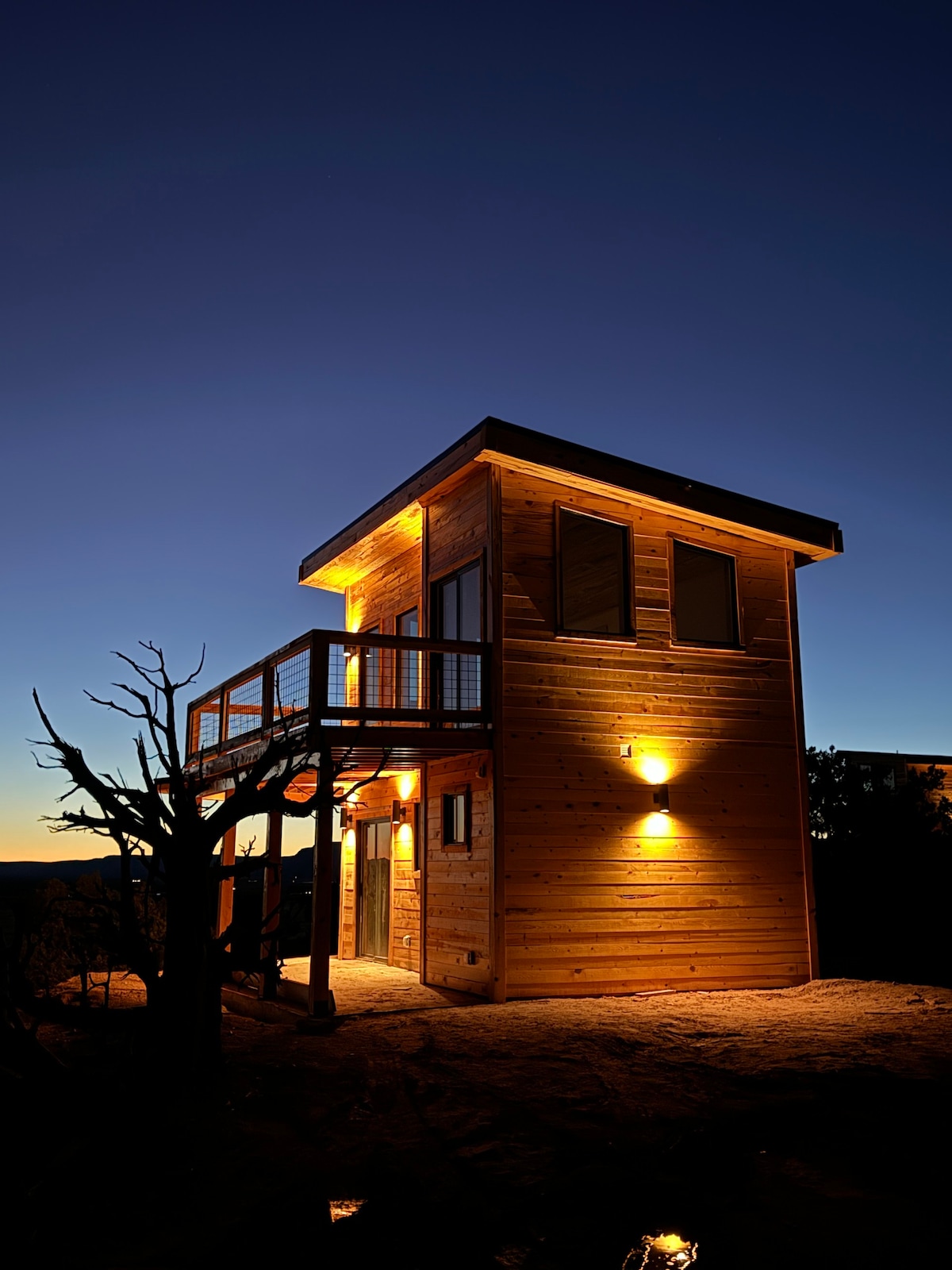 Tiny Cabin, # 4 Island in The Sky View @ The Cedars