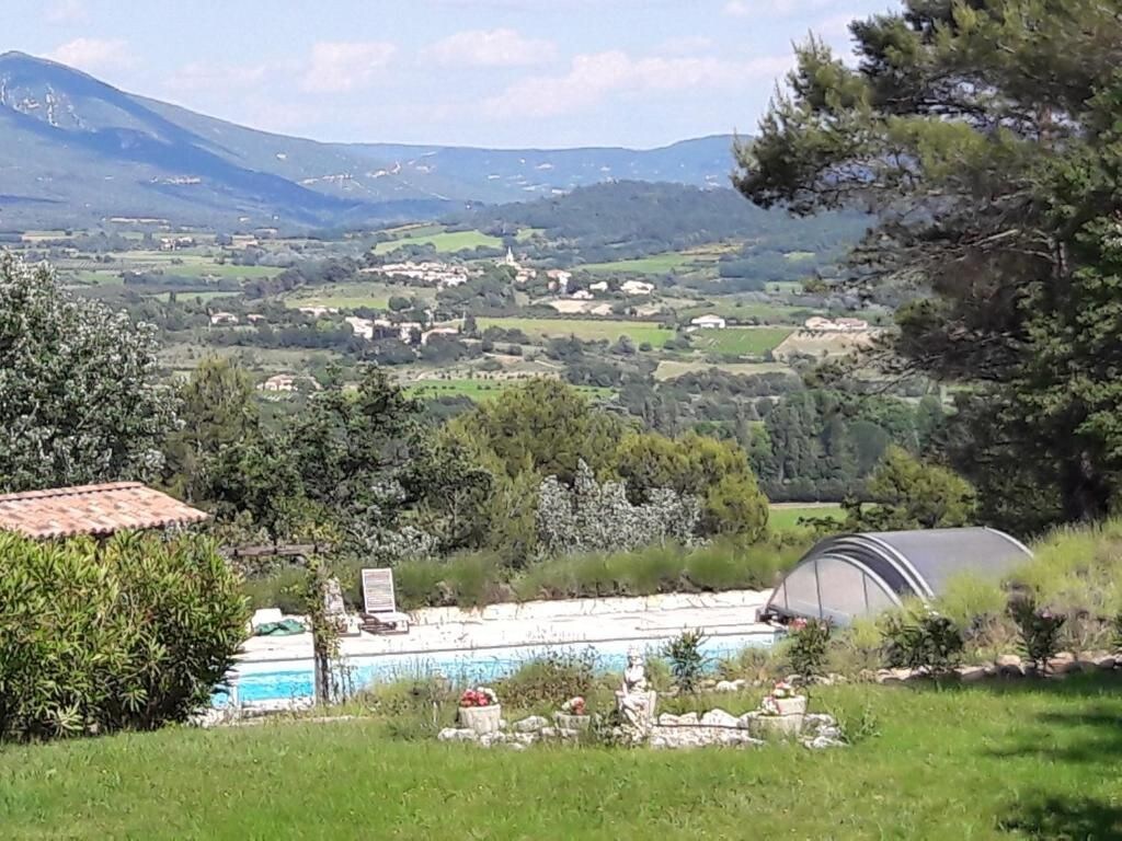 Laurier-rose, Luberon valley, exceptional view