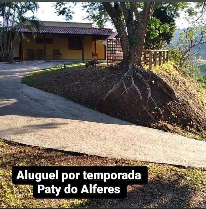 Casas di Adriane Paty do Alferes