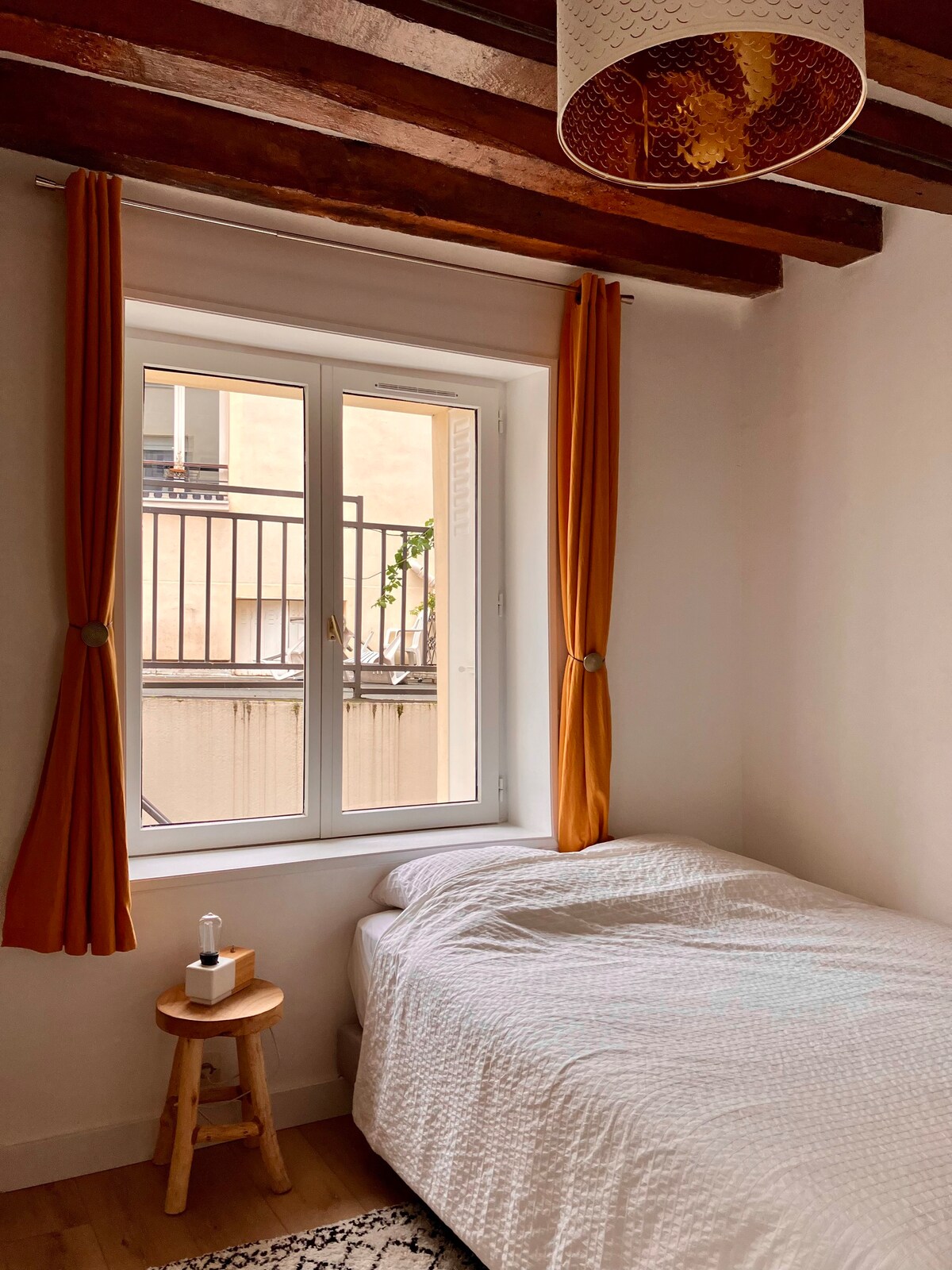 2 pièces cosy 35 m2 (Paris/Versailles/La Défense)