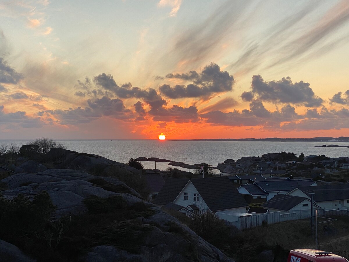 Leilighet med nydelig havutsikt.