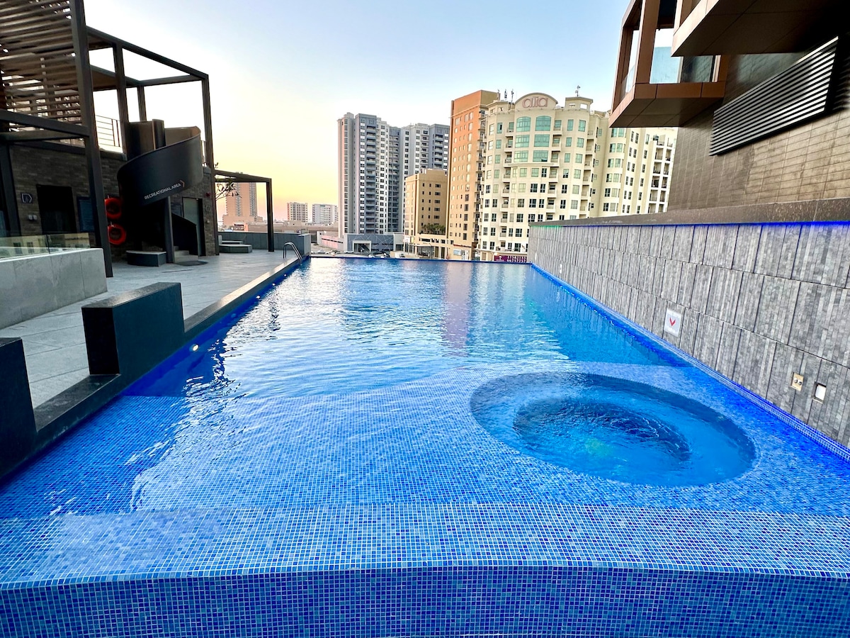 Modern 2BR Seaview|Infinity pool|Amwaj Island