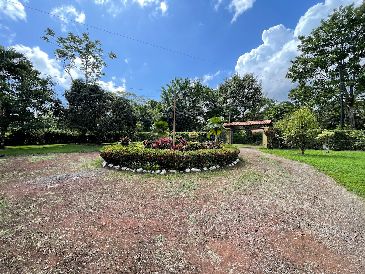 Villa Los Almendros Nature Inn