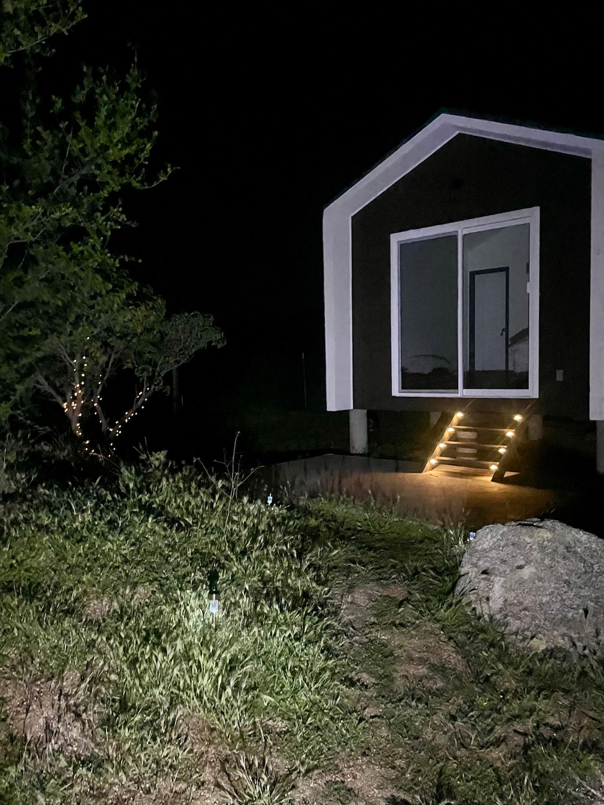 Glamping at Valle De Guadalupe 
Madelaine Cabin