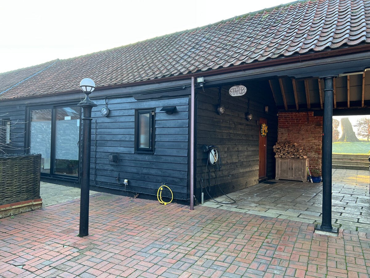 The Stables, Moulton St Mary