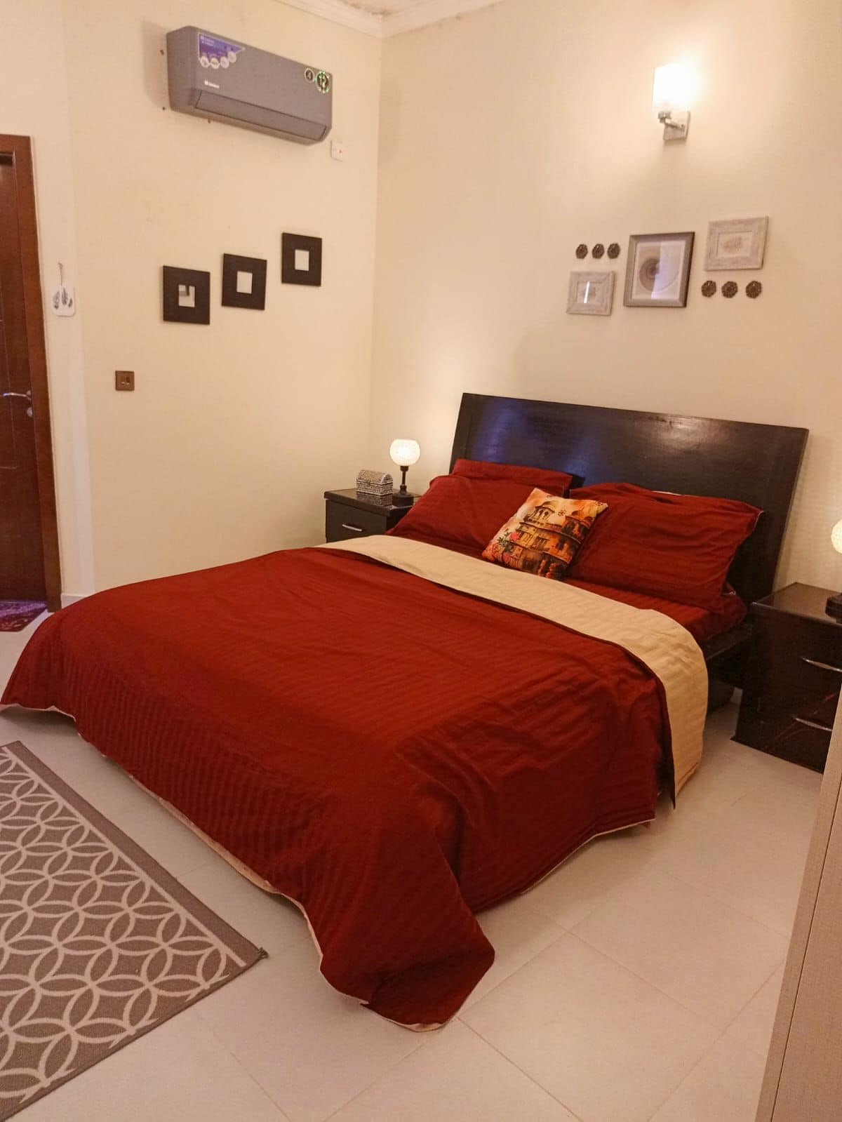 Fully Furnished Park faced AC Executive GuestHouse