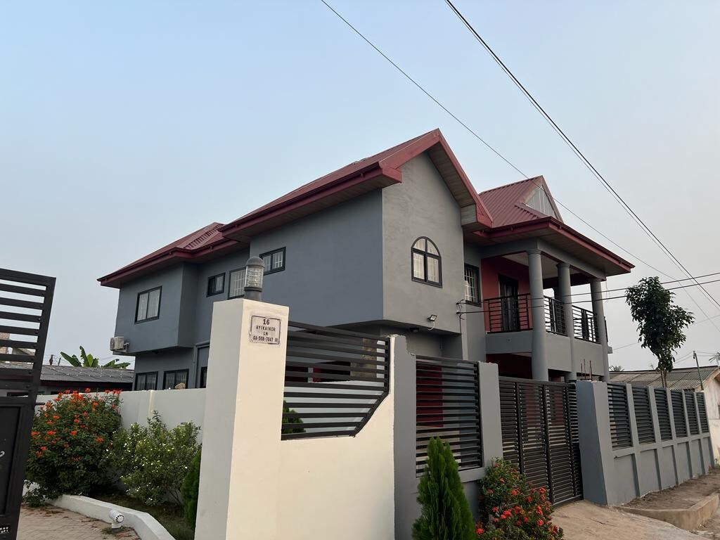 Entire House in Dansoman, Accra