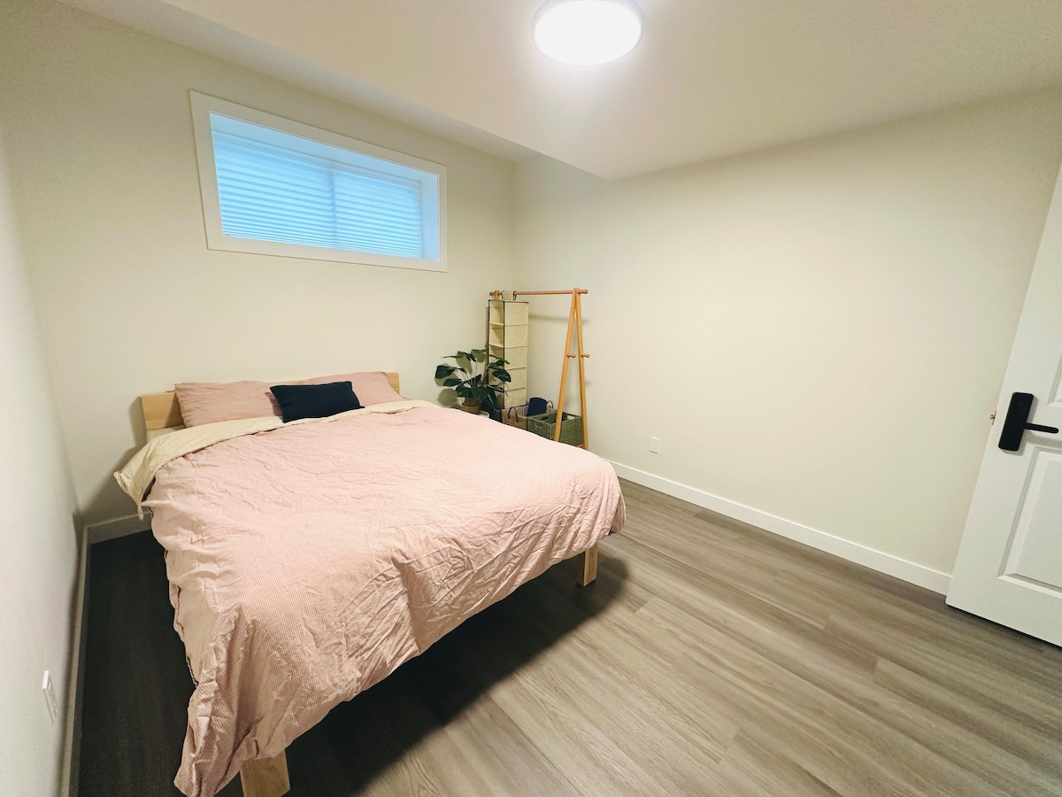 Brand-New Bedrooms with Ensuites near UA&Whyte Ave