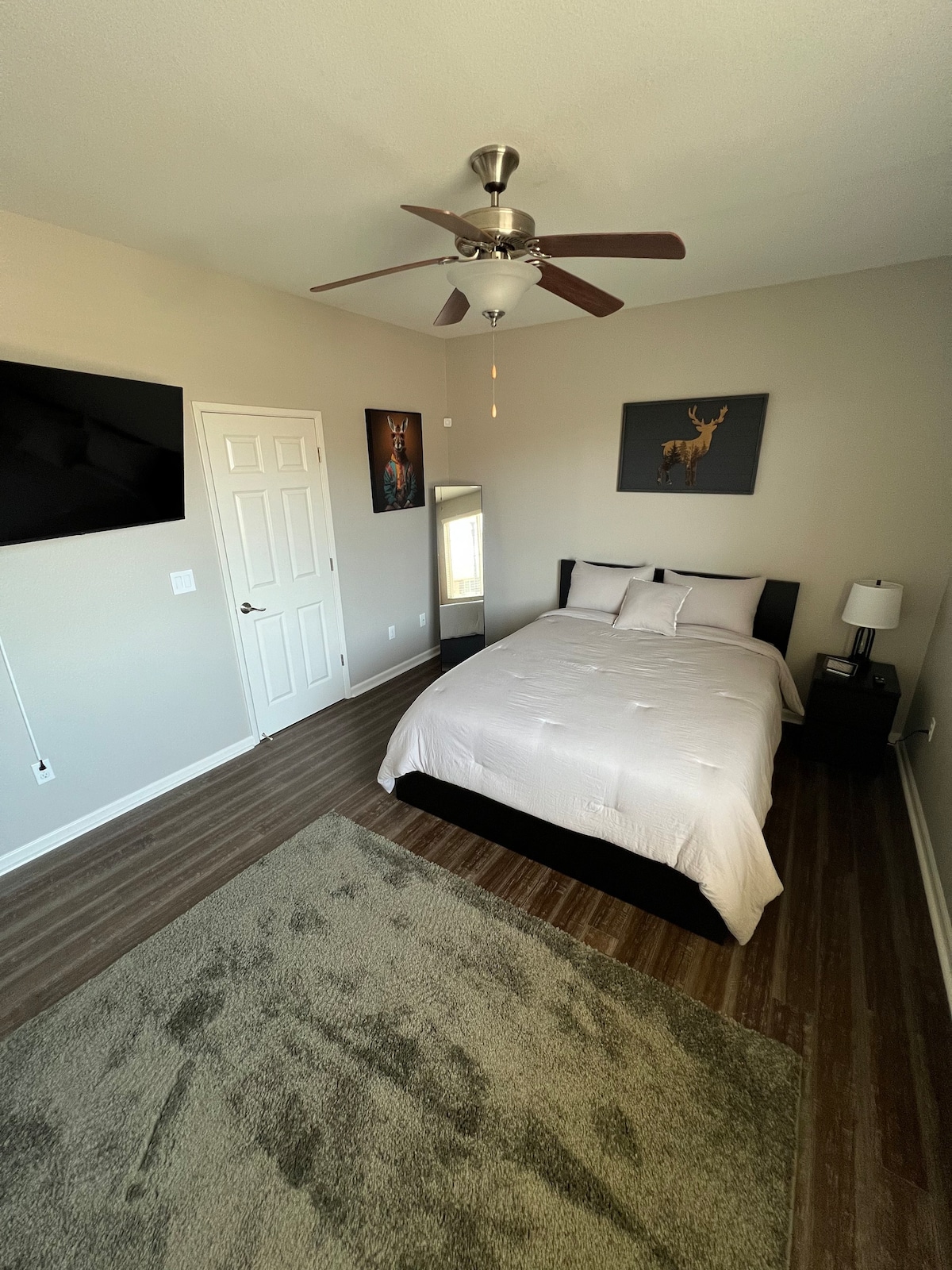 Cozy room near Travis AFB