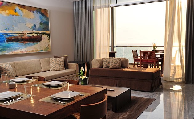 Grand Luxxe Villa Master Suite