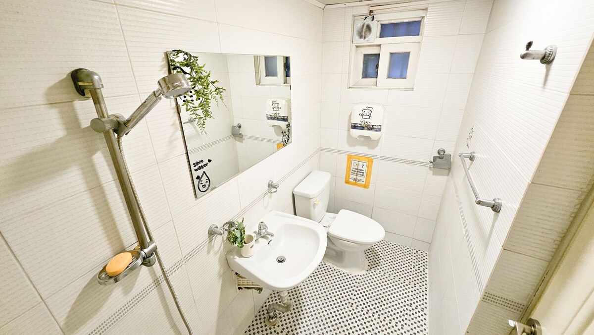 Cheongnyangni站乐天百货公司5分钟舒适的私人厕所和房间旅舍# 102