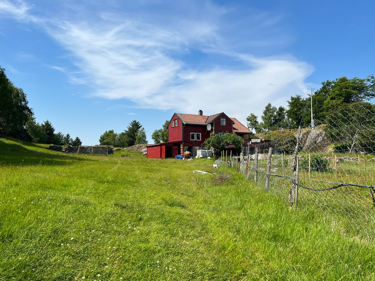 Feriehus på privat øy i Masfjorden
