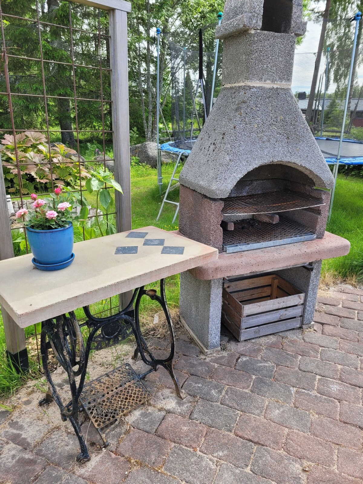 Vackert beläget hus vid havet