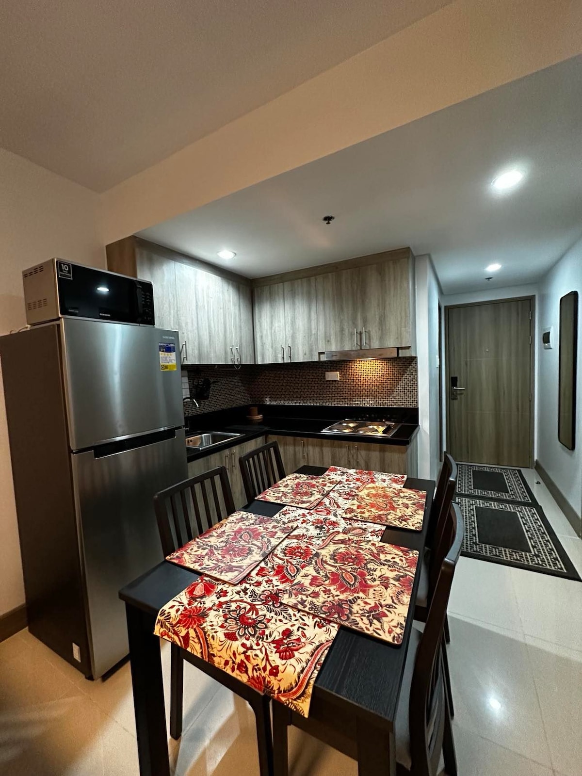 S Residences 2Bedroom w/ Balcony near Mall Of Asia