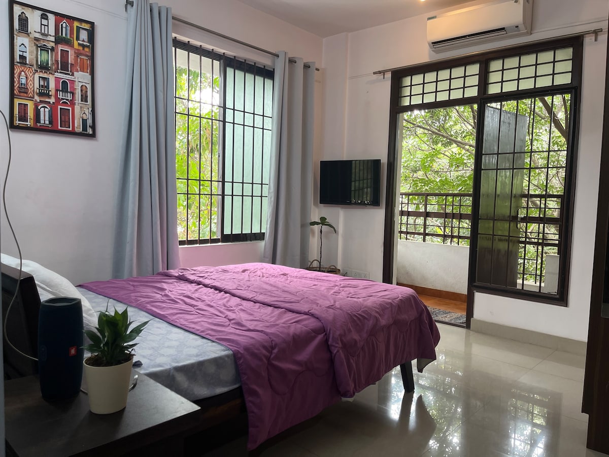 2 bed/2 bath flat-Indiranagar