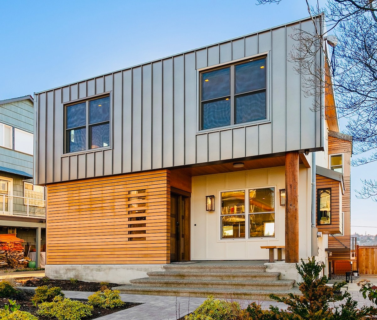 New! Seattle Luxe on Queen Anne! 5BR