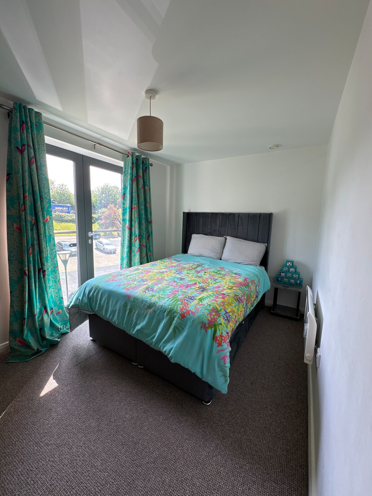 Double bed room (females only!)