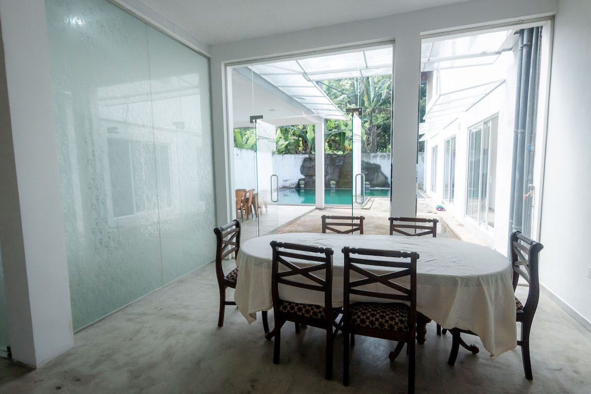 Villa 38 Padukka, 4bed rooms in Colombo district
