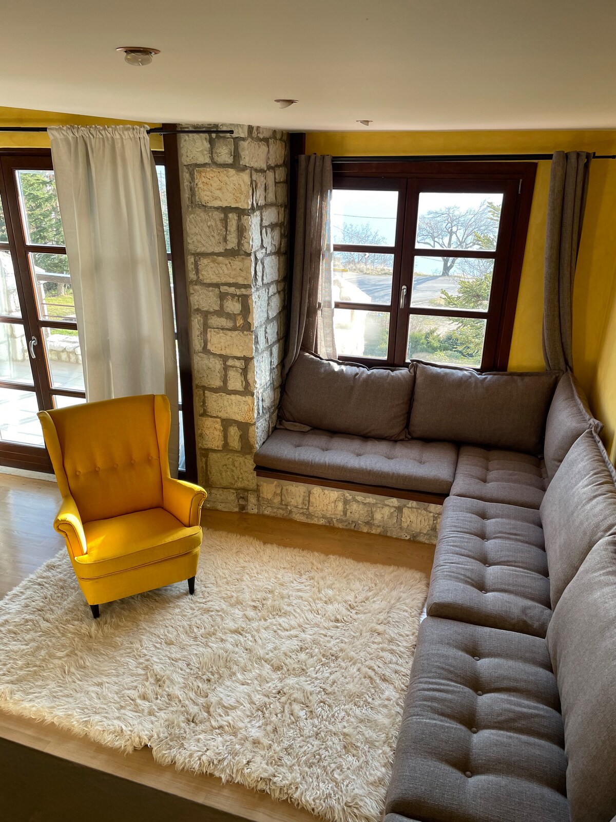 Delphi Gorge-view Chalet, Arachova