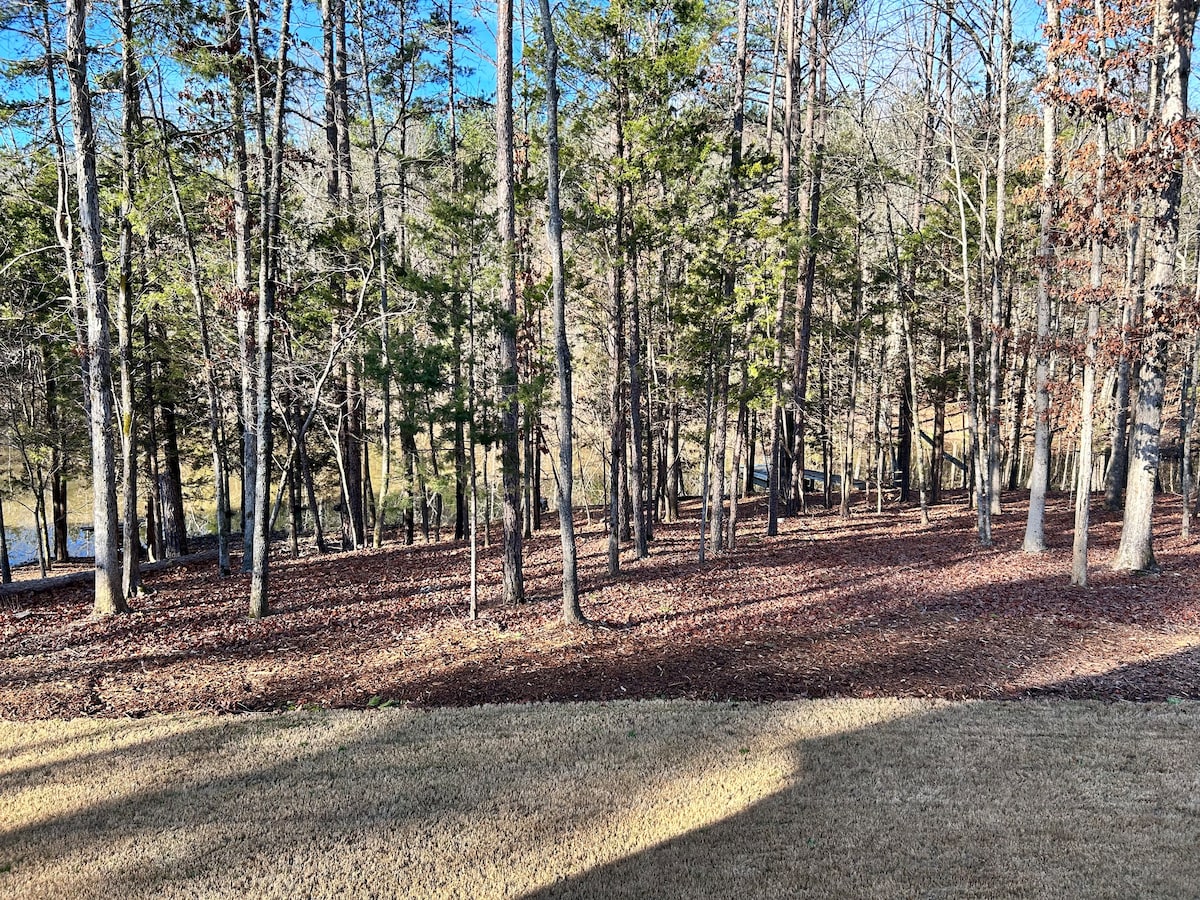 The Loblolly Pine Room