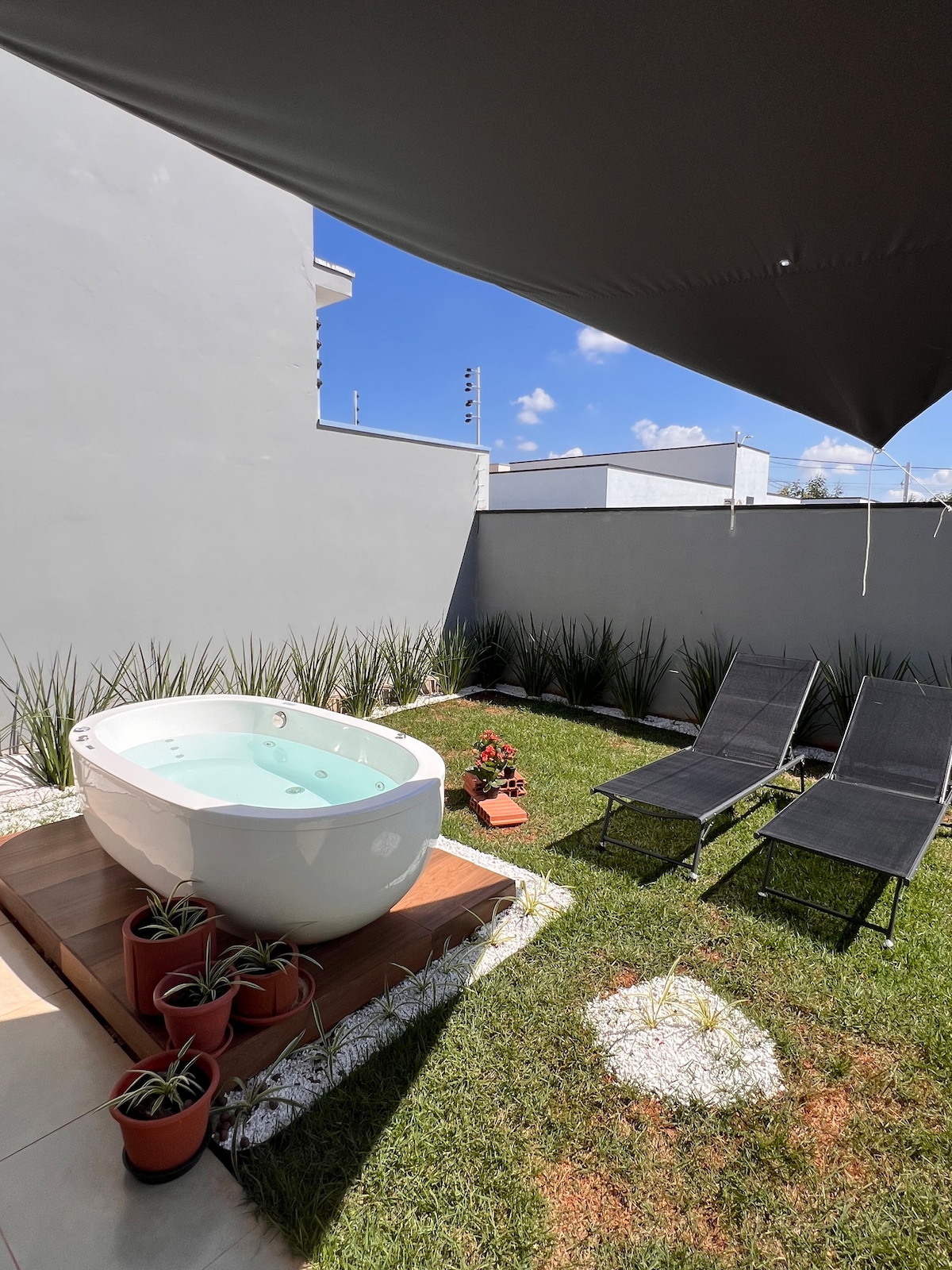 Charming space with outside relaxing tub