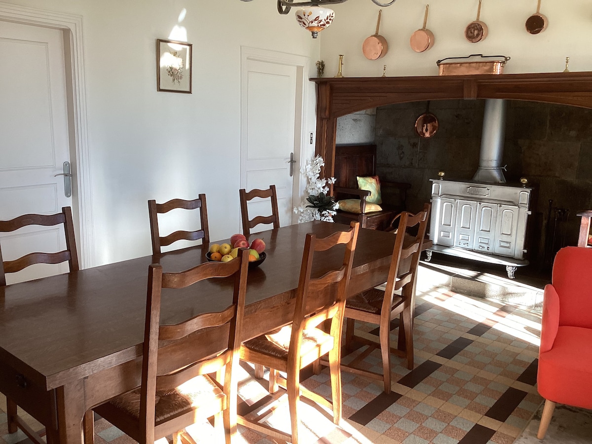 Maison de ferme dans le Cantal en Haute Planèze.