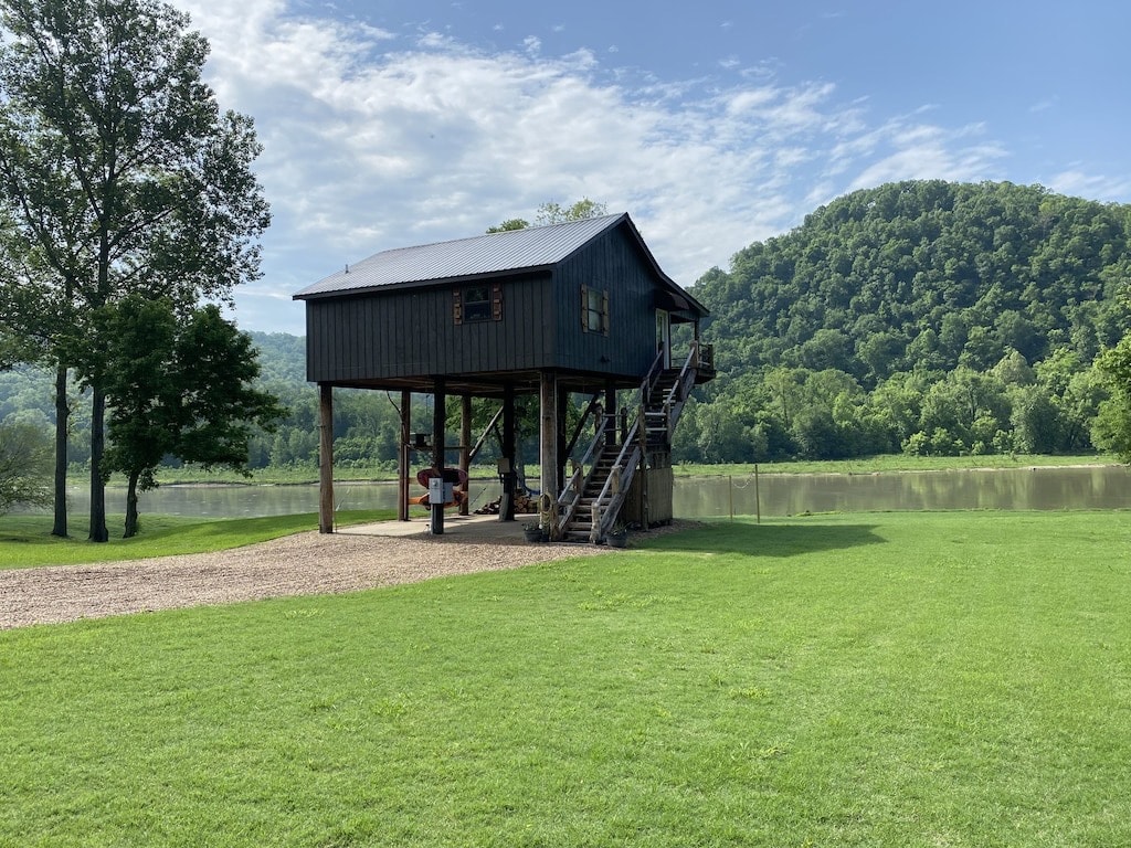 White River High Rise Riverfront Cabin