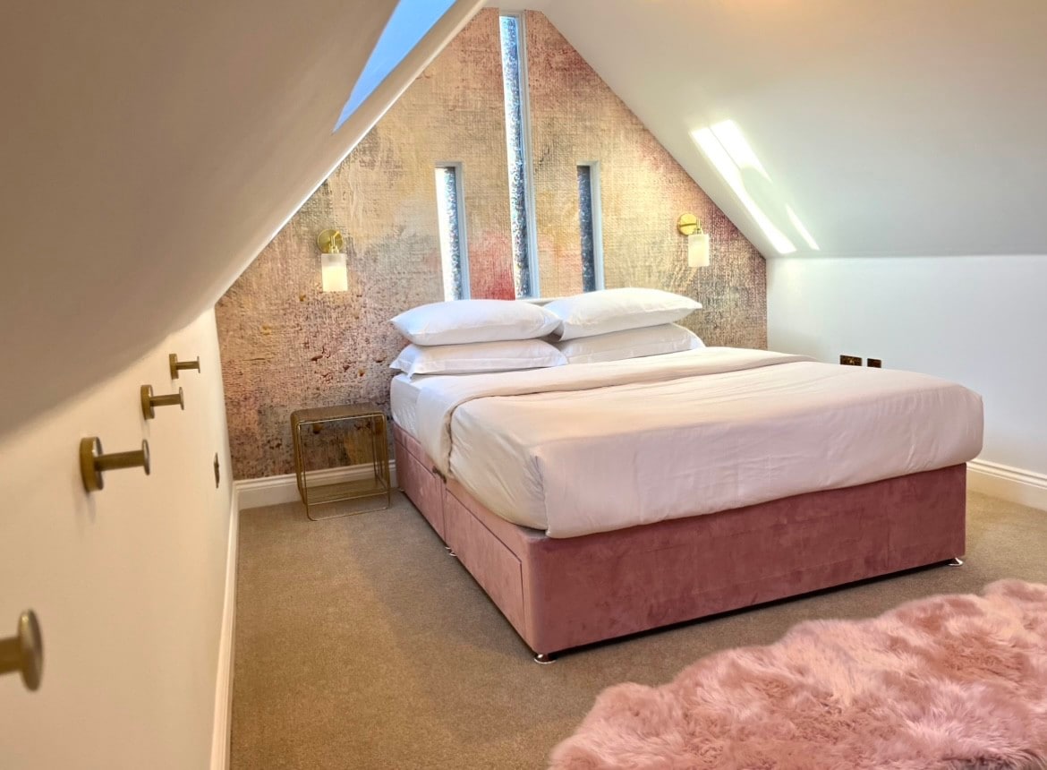 Town centre- Walk to beach- Roof Terrace- Sleeps 6