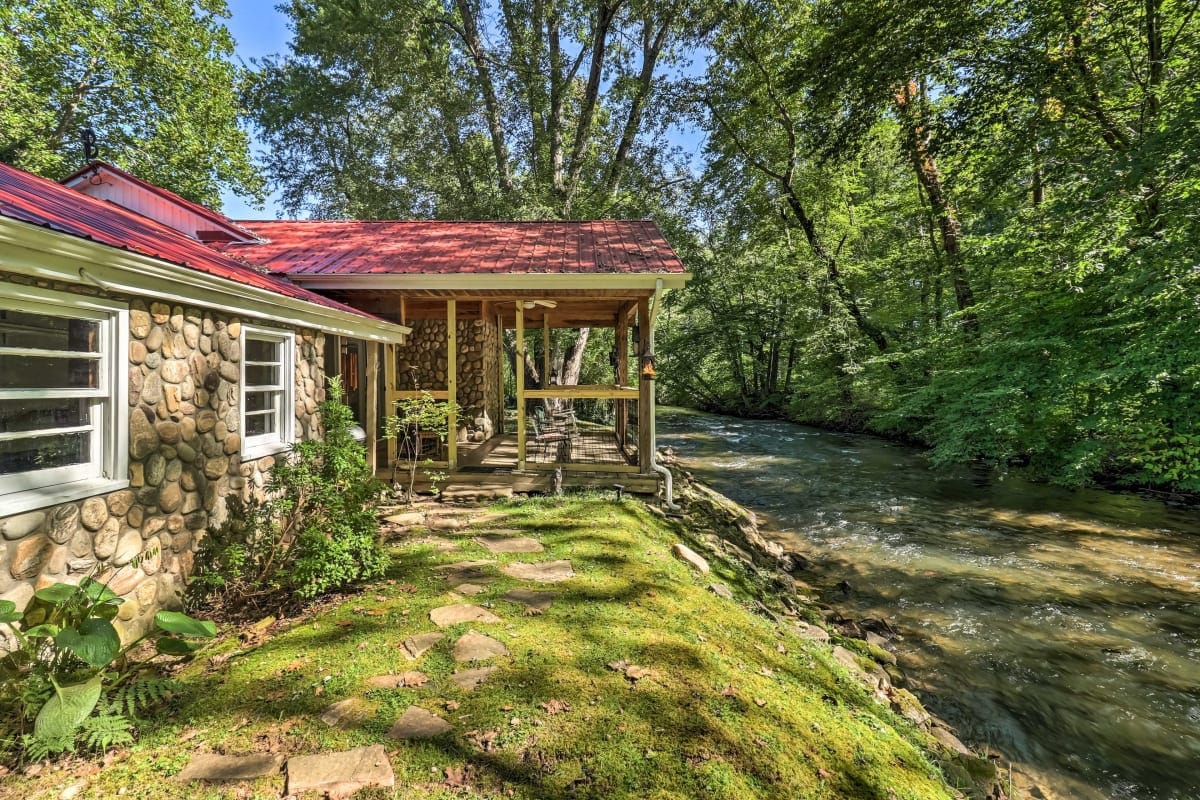 Creektime-Charming Cottage Close to Downtown