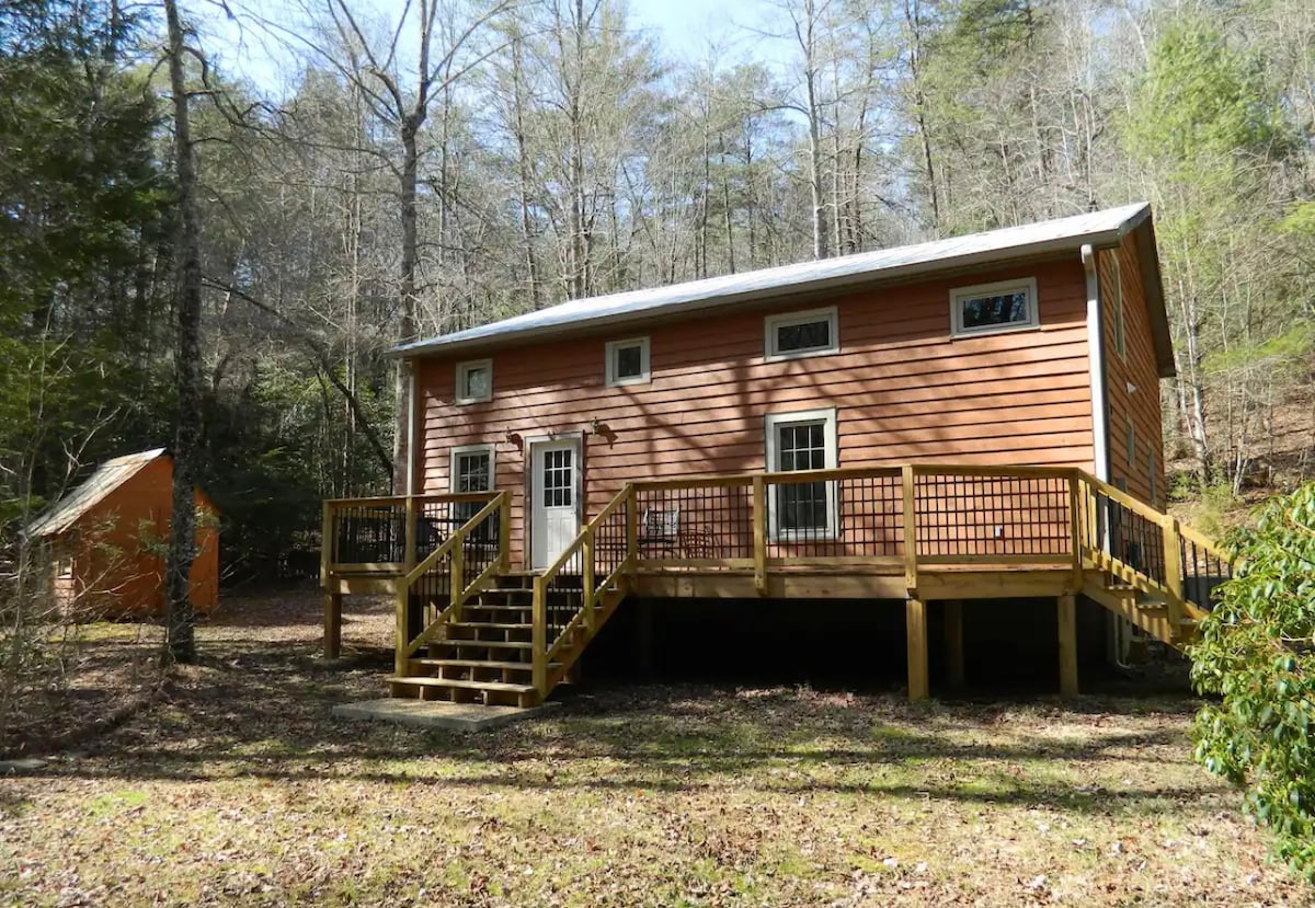 Private cabin by the creek