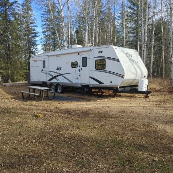Camper/RV in Yellowhead County