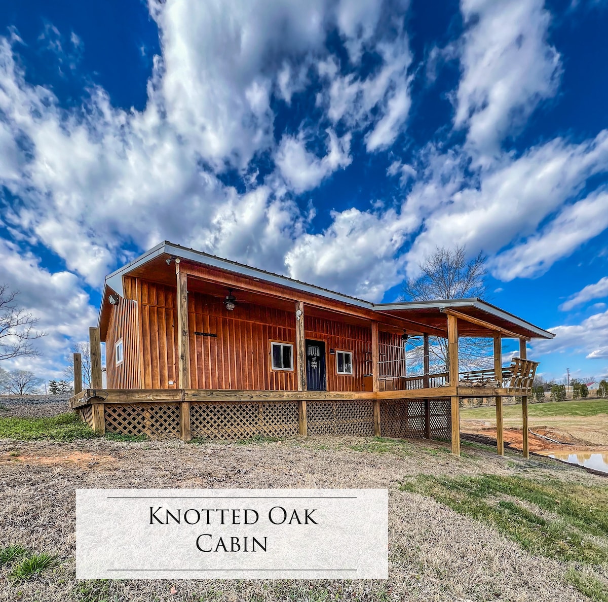Knotted Oak Cabin
