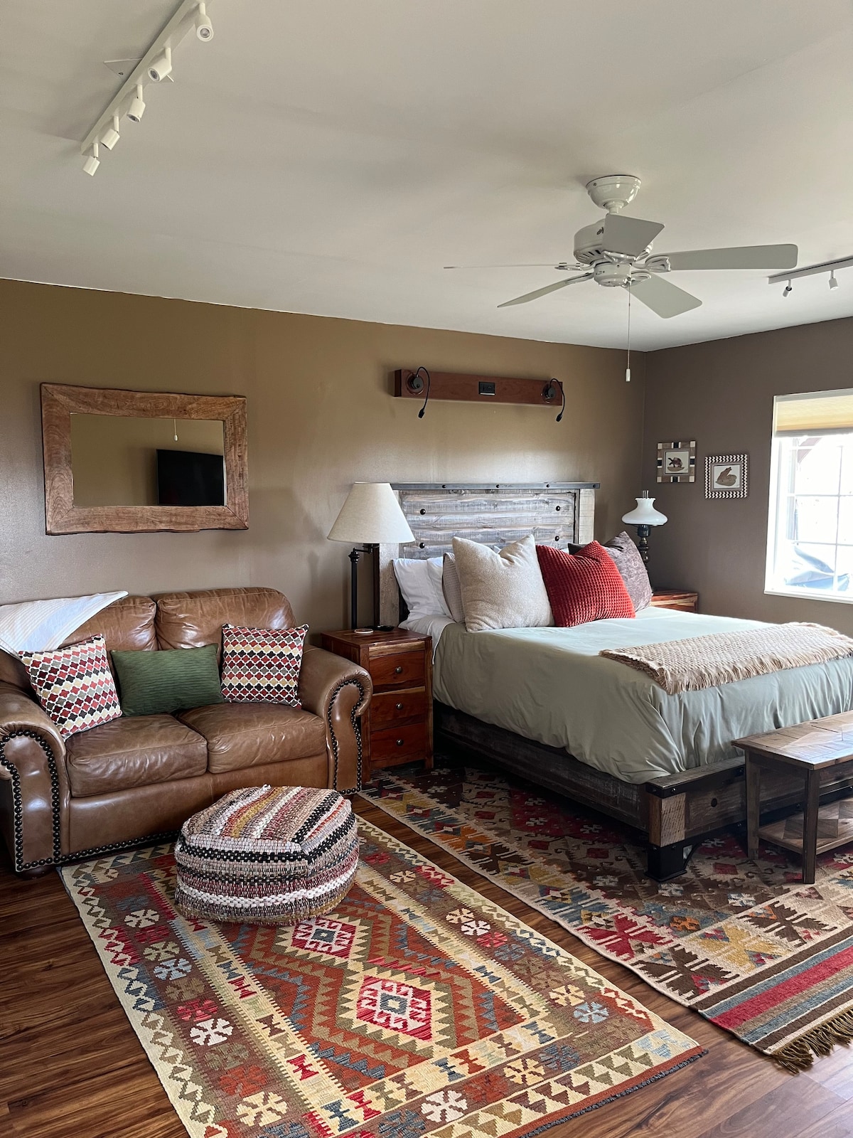Cozy guesthome w/hot tub access, near Capitol Reef